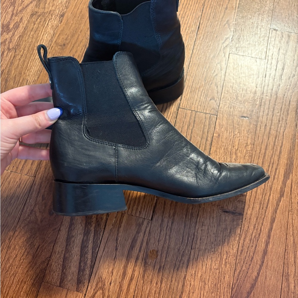 Sam Edelman Black Leather Chelsea Ankle Boots - Women's
